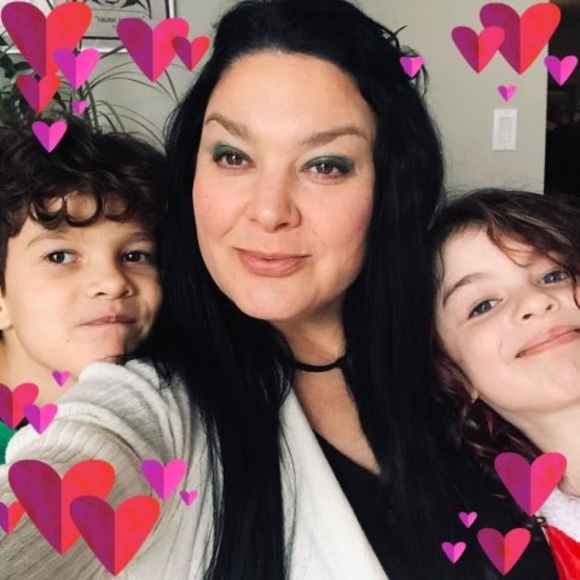 Meet your Posher, Lisa - Picture 1 of 1